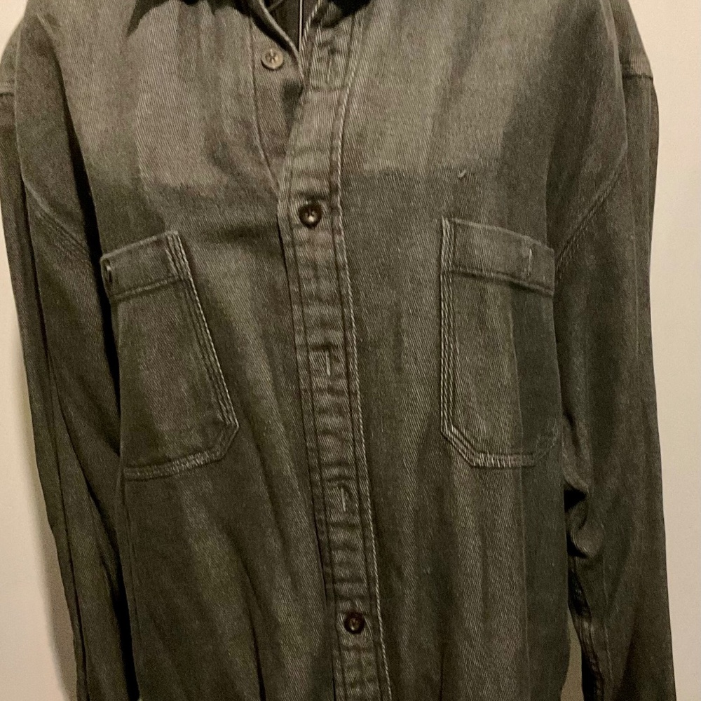 Levi’s Straus & co.  shirt  size  XL…  gently used  Vintage SALE